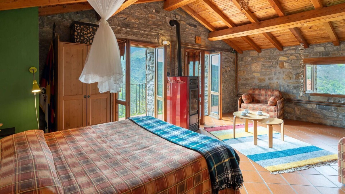 Triora House | Wonderful villa for 8 people with WIFI, private pool, TV, balcony, pets allowed and panoramic v...