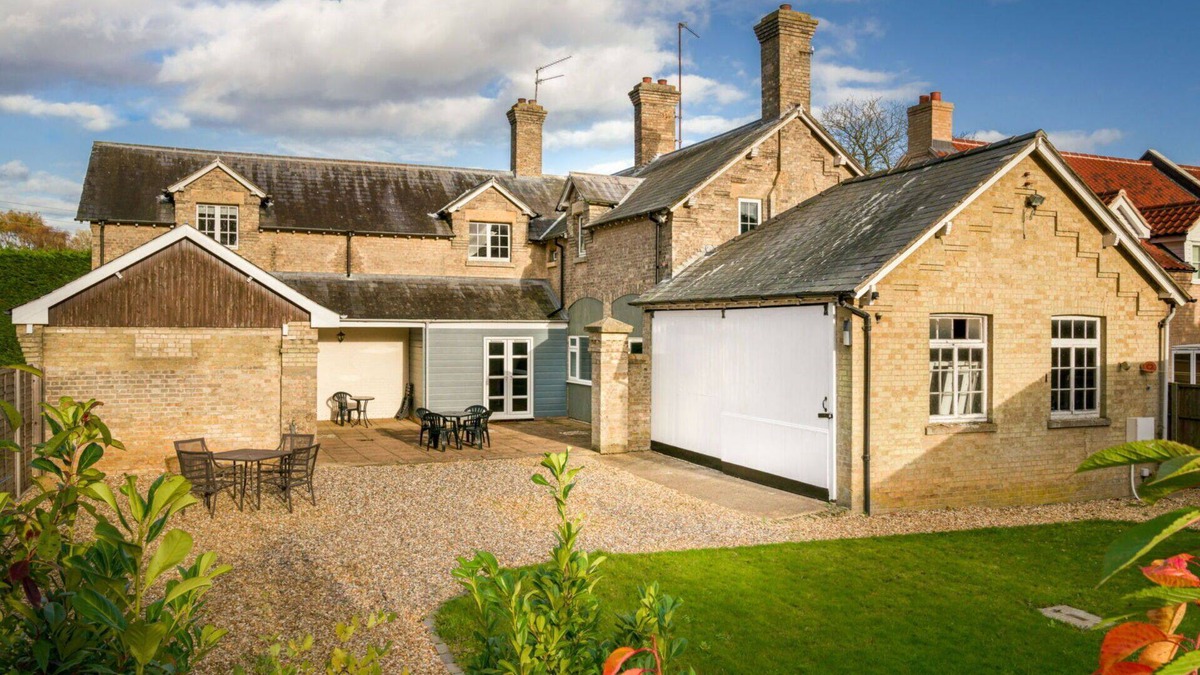 Tilney Fen End House | Wonderful villa for 11 guests with WIFI and TV