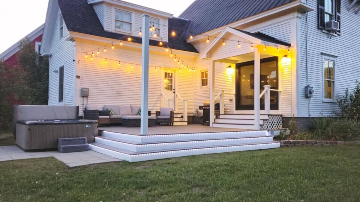 Woodstock Ski Chalet | Woodbridge Inn · 6BR Historic Charm✦Riverfront✦Hot Tub✦Close to Ski