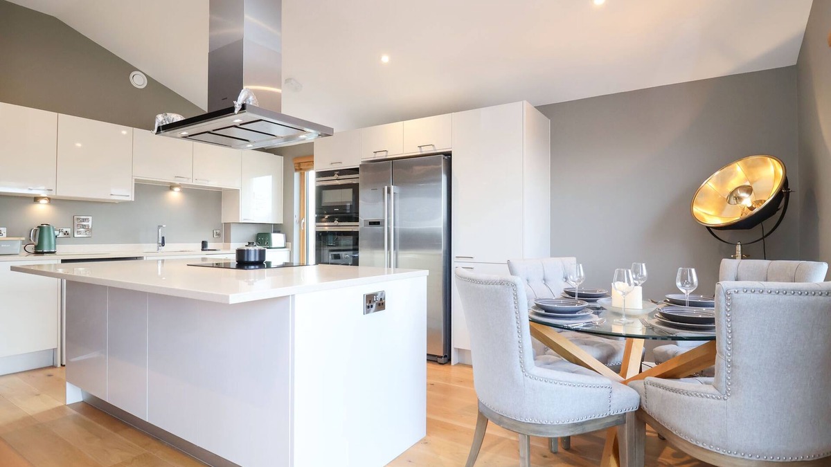 Martlesham Heath Cottage | Woodbridge Penthouse