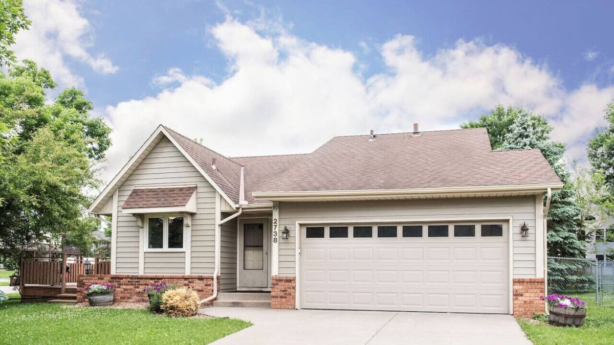 Woodbury Apartment | Woodbury Place, close St Paul, Stillwater, airport
