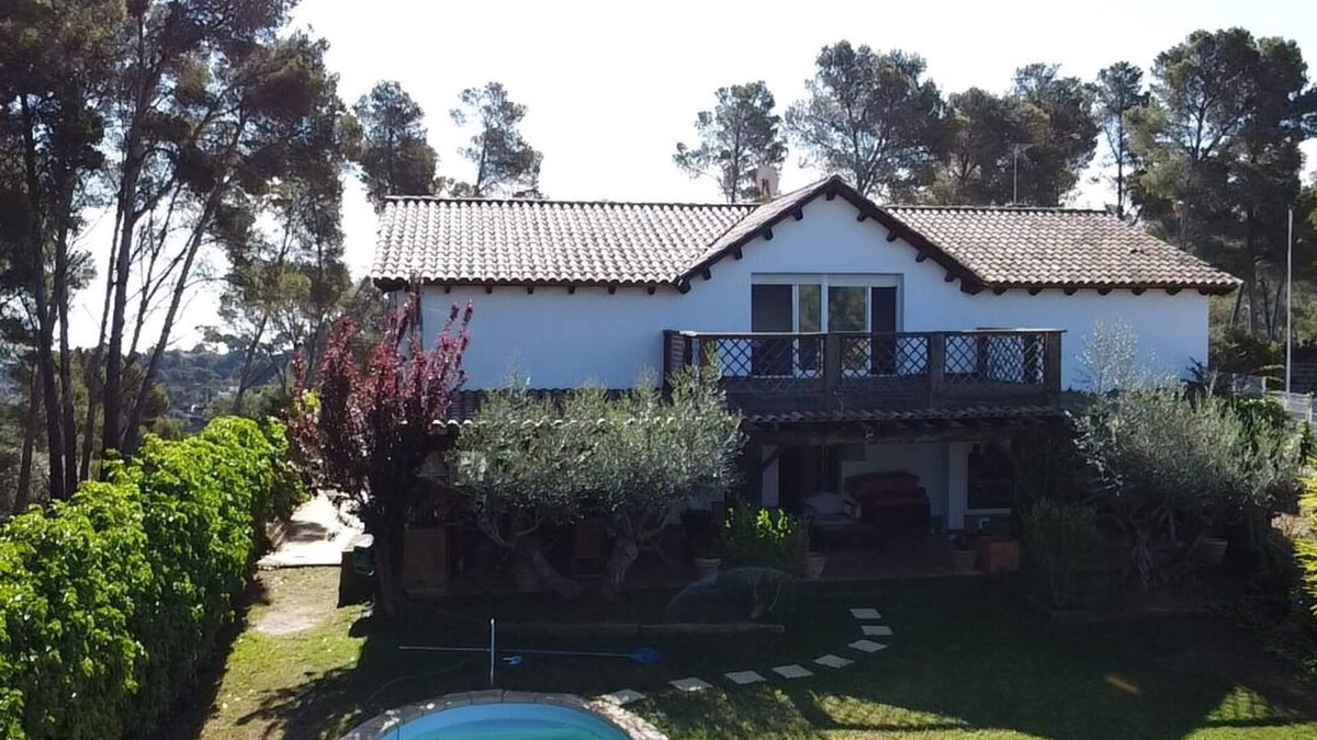 Pals House | Wooded house 5 minutes from the beach in a quiet location