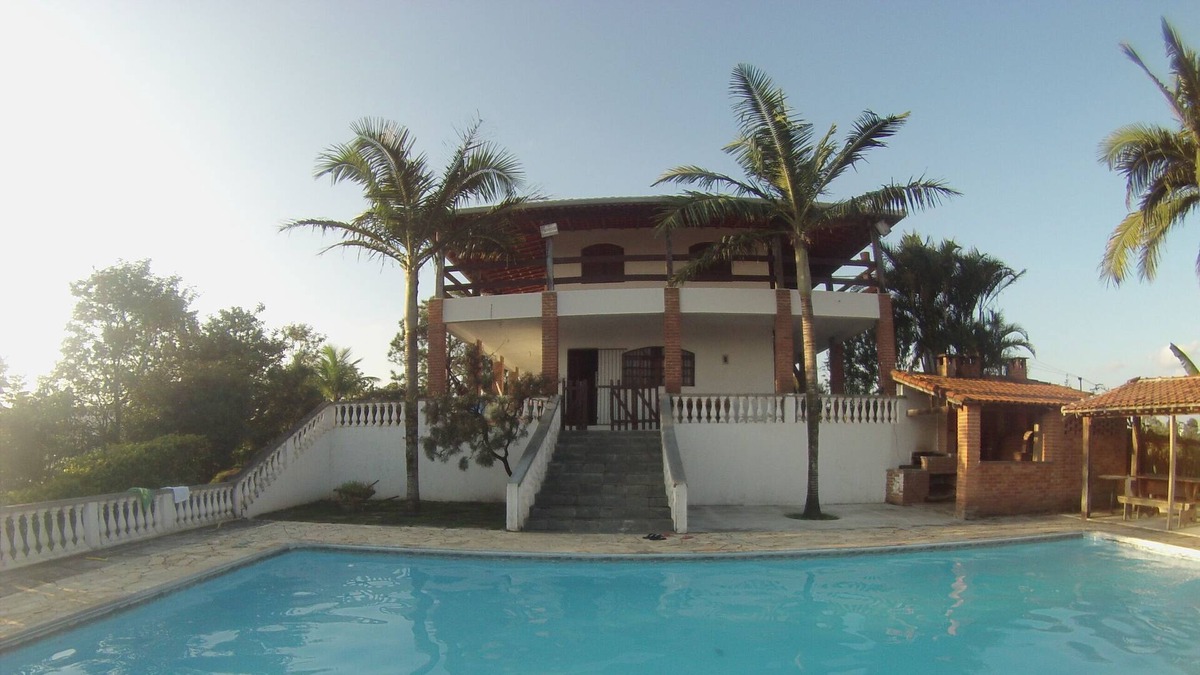 Guararema House | Wooded lot, pool, barbecue, pool and gazebo with beautiful view.