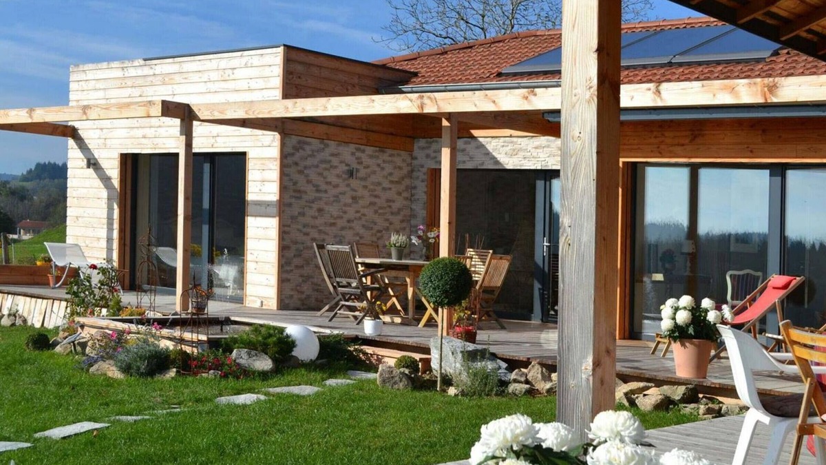 Champoly Cottage | Wooden cottage with natural pool, 3 rooms with private terraces