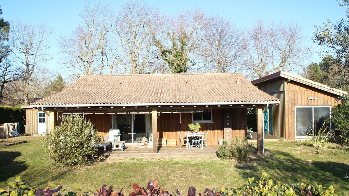 Hourtin Port House | Wooden house by the sea
