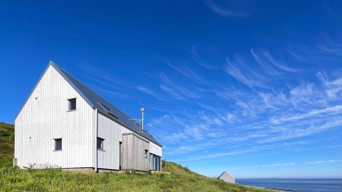 Waternish House | Woodenhouse