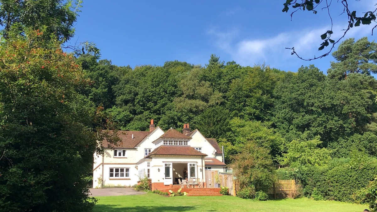 Holmbury St Mary Cottage | WOODHILL COTTAGE, family friendly, with open fire in Holmbury St Mary