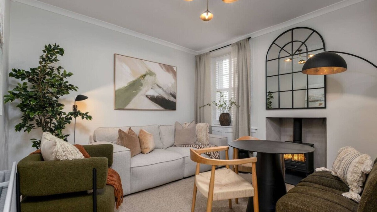 Dalavich Apartment | Woodland Hideaway Near Stirling