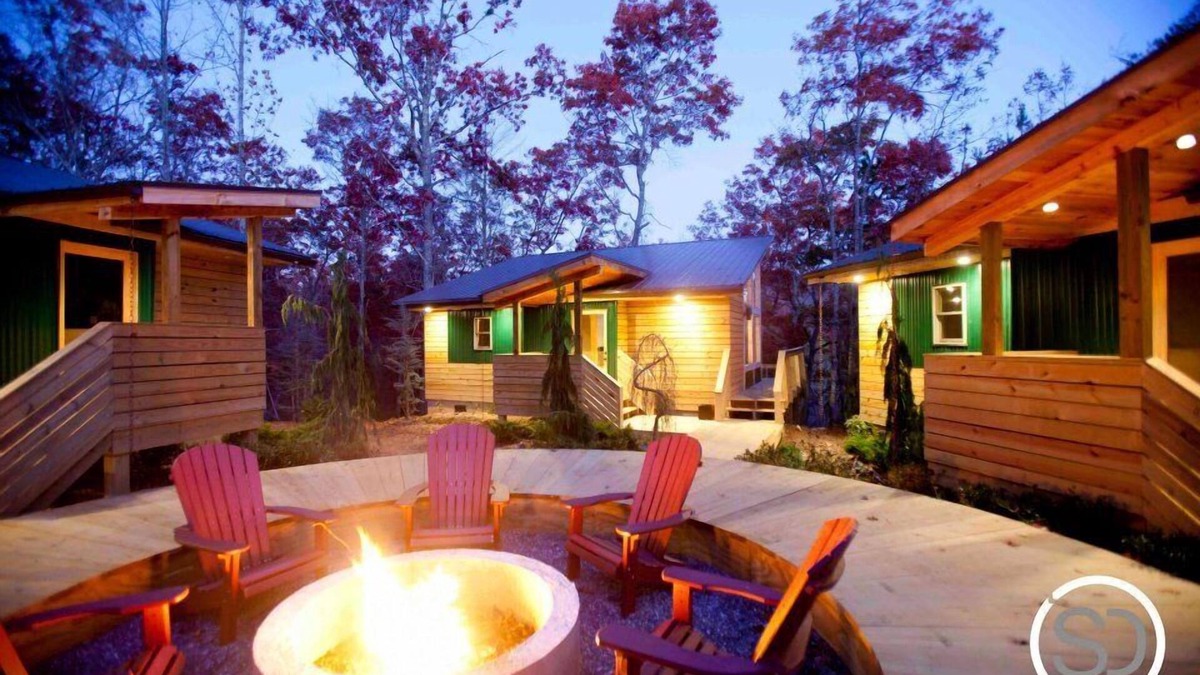 Bryson City Cabin | Woodland Loft 3 - Modern-Industrial Mountain Getaway for Two