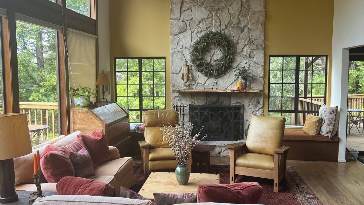 West End House | Woodland Sanctuary Walking Distance to towns of San Anselmo and San Rafael