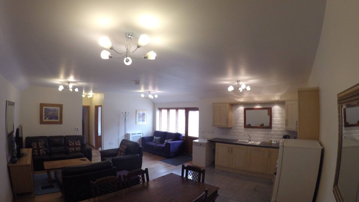 East Drayton Cottage | Woodlands Cottage, ideally located for Lincoln and Newark Showgrounds