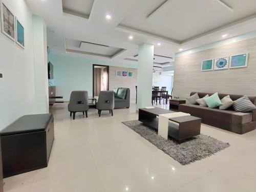 Siliguri Apartment | Woods & Hills
