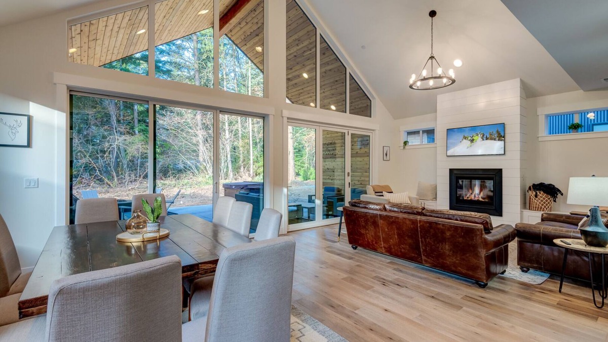 Roslyn House | Woodside Retreat in Suncadia - 90 min from SEA - Pet Friendly