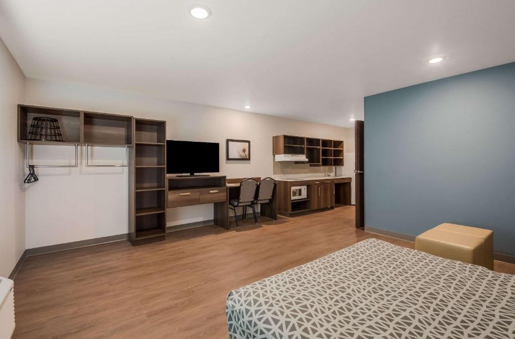 Bellflower Hotel | WoodSpring Suites Bellflower - Los Angeles