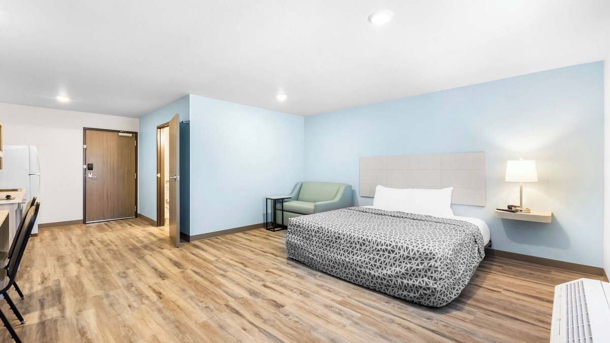 Bluffdale Hotel | Woodspring Suites Bluffdale Salt Lake City