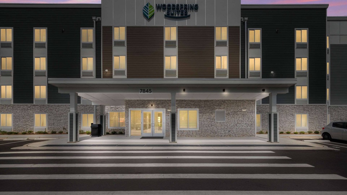 Concord Hotel | WoodSpring Suites Concord-Charlotte Speedway