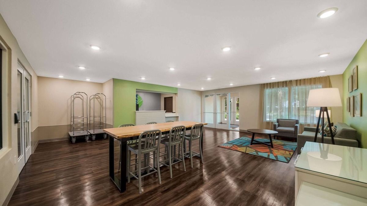 Inverness Hotel | WoodSpring Suites Inverness