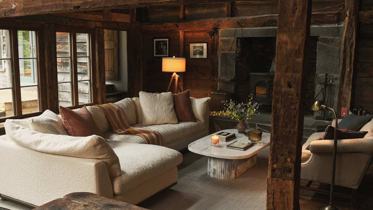 Bearsville Apartment | Woodstock Barn Artist’s Retreat in Bearsville