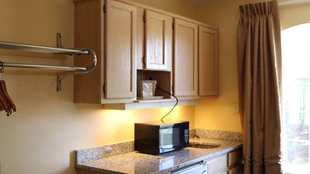 Hogansville Hotel | Woodstream Inn
