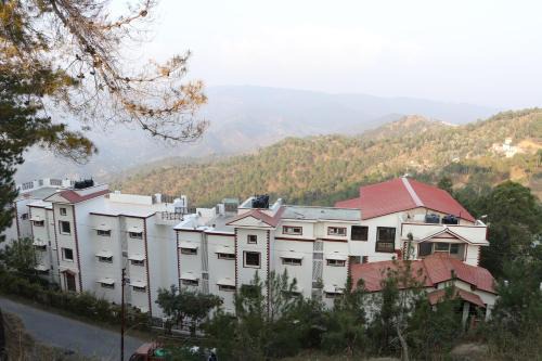 Turkaura House | Woodsvilla Residency Ranikhet