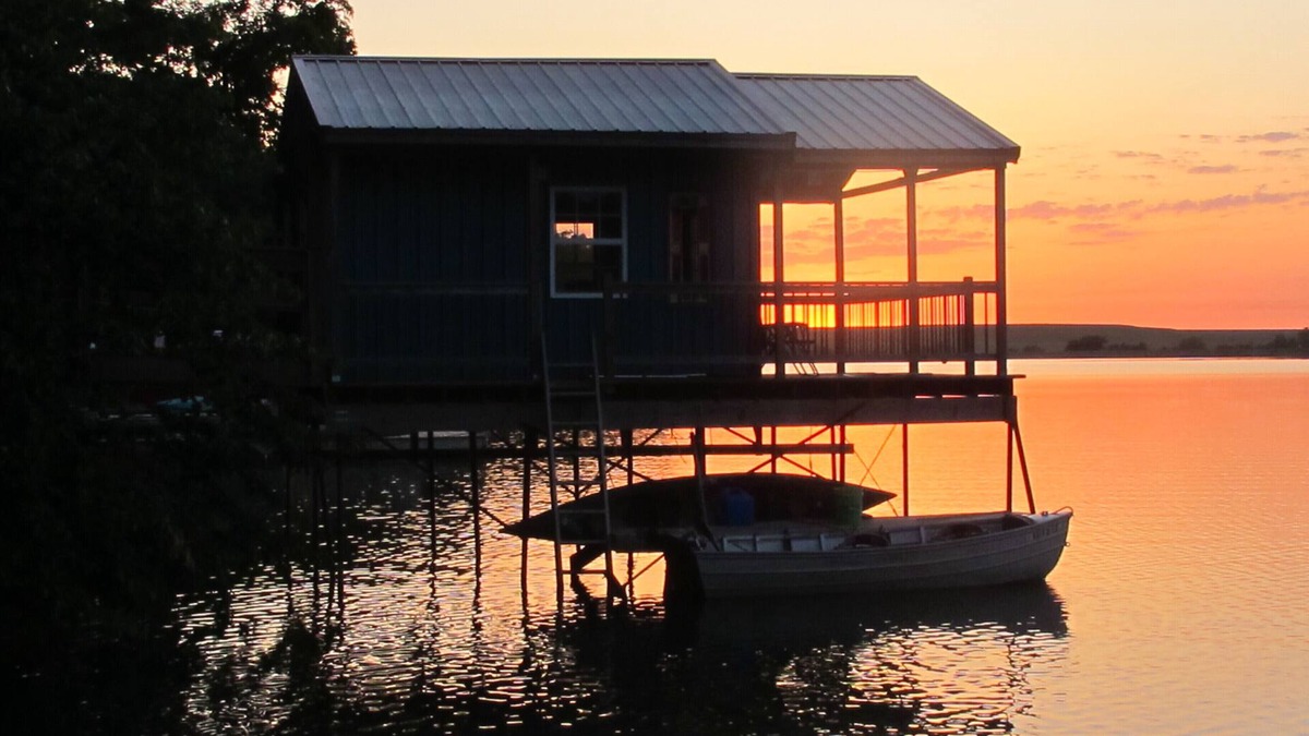 Alma House | Woodward Cabin #2 with boat house