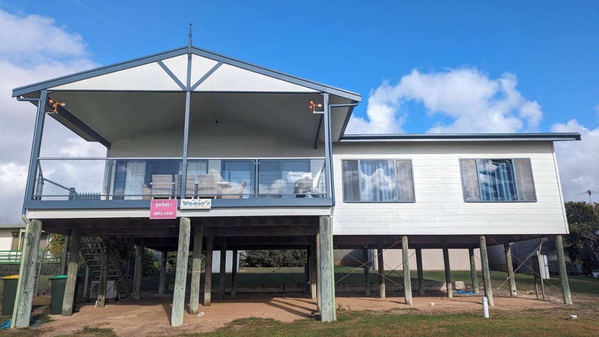 Para Wurlie House | Woody's Beach House ~ Beautiful Sea Views, Great Position, Off Peak Special!