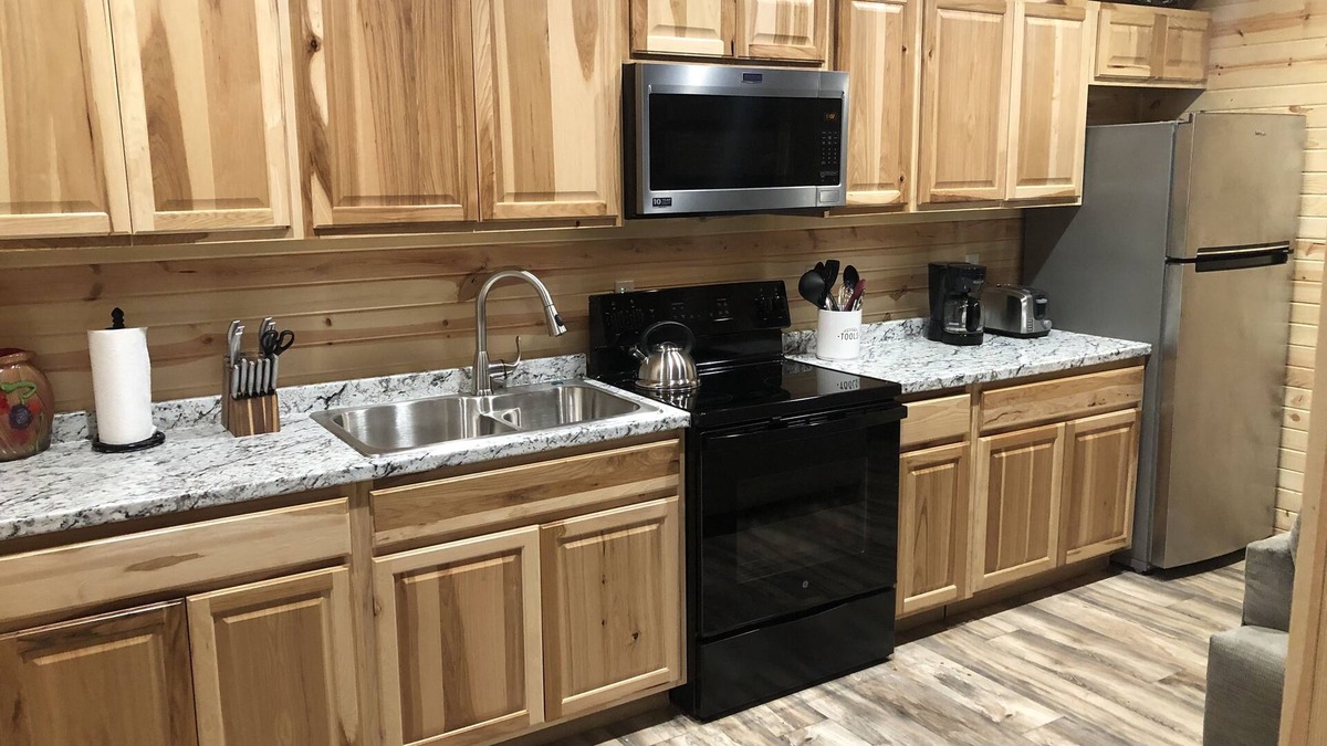 Old Washington Cabin | Wooly Bear Retreat-Secluded+Minutes From Salt Fork