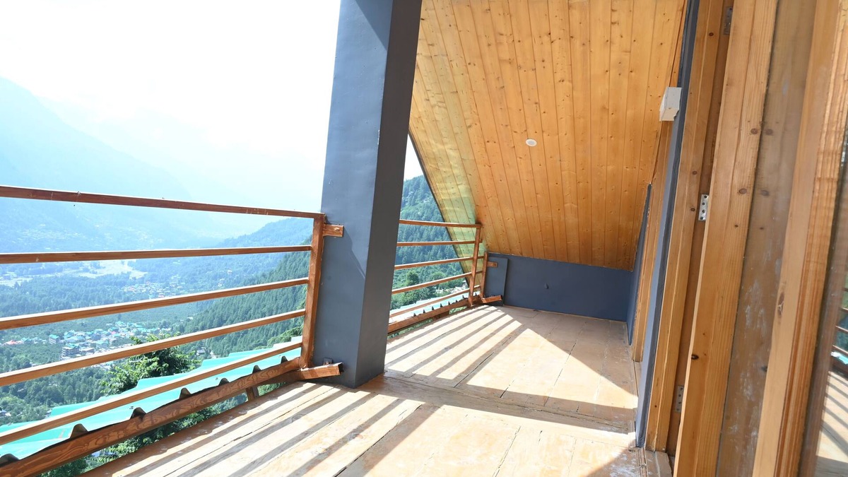 Manali Apartment | Work from Himalaya, Work from mountains, Majhachi apartments.