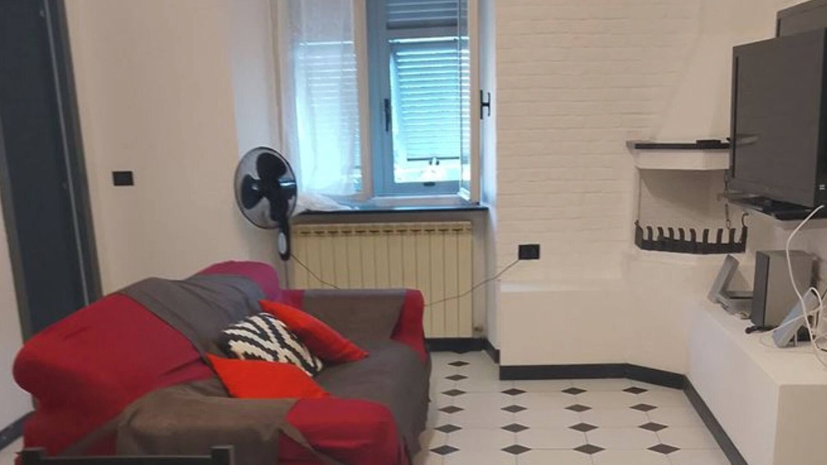 Pegli Apartment | Work travel and more