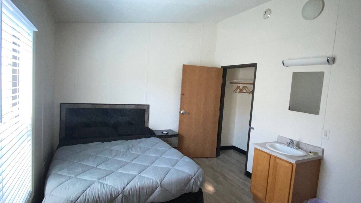 Ector County House | Workforce Lodge, quiet location, High- Speed WiFi via Fiber Optic Cable -100 Mp