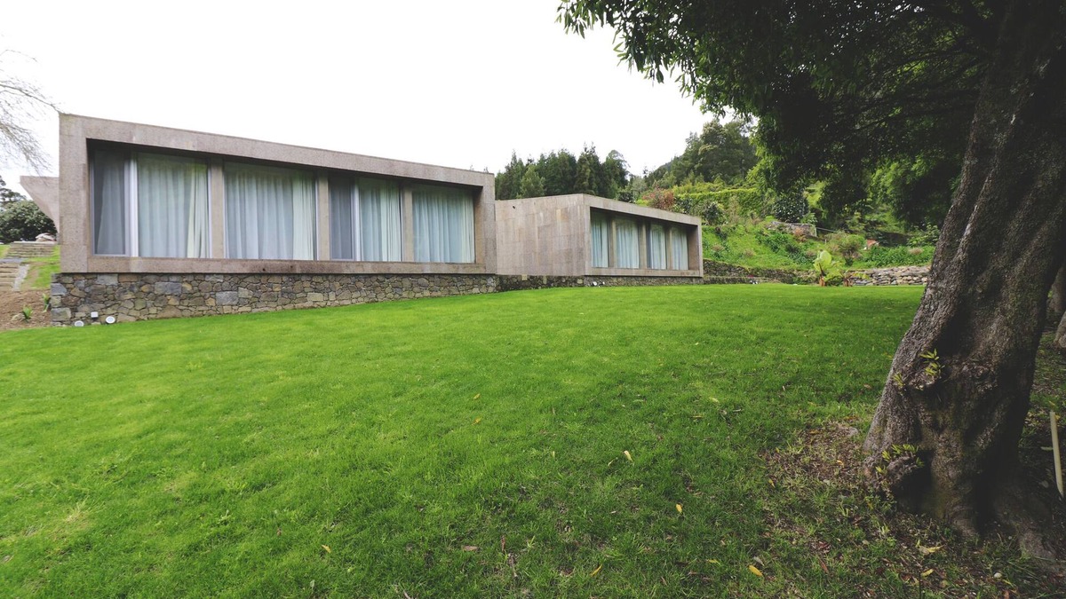 Furnas House | World's Nests Furnas Pods