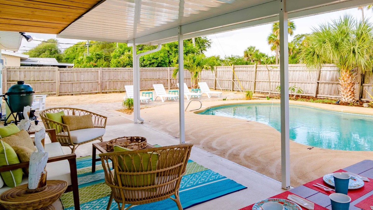 Golden Beach Estates House | Wow! Beachside Glam 3br wPool, Walk to Park, Beach