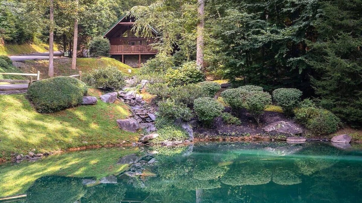 Black Bear Falls Cabin | Wow! Black Bear Falls Cabin on Lovely Pond with Mountain View - NEW LISTING!