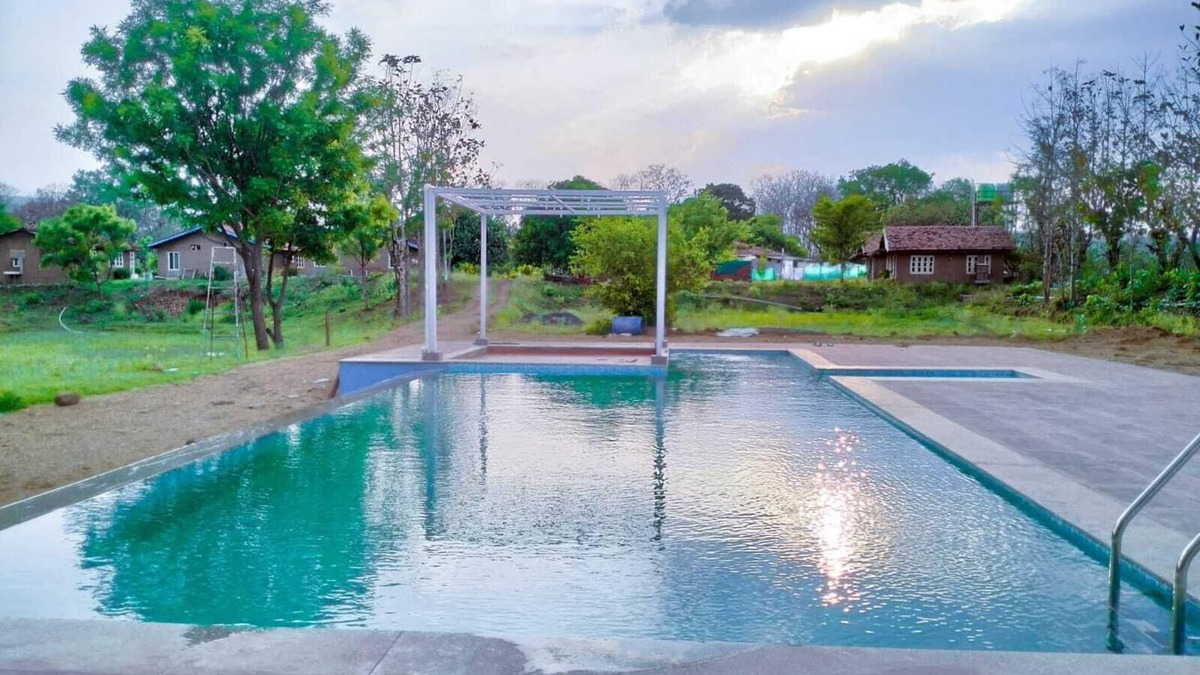 Piparia Hotel | WOW STAYZ2 Pachmarhi Foothill Cottages