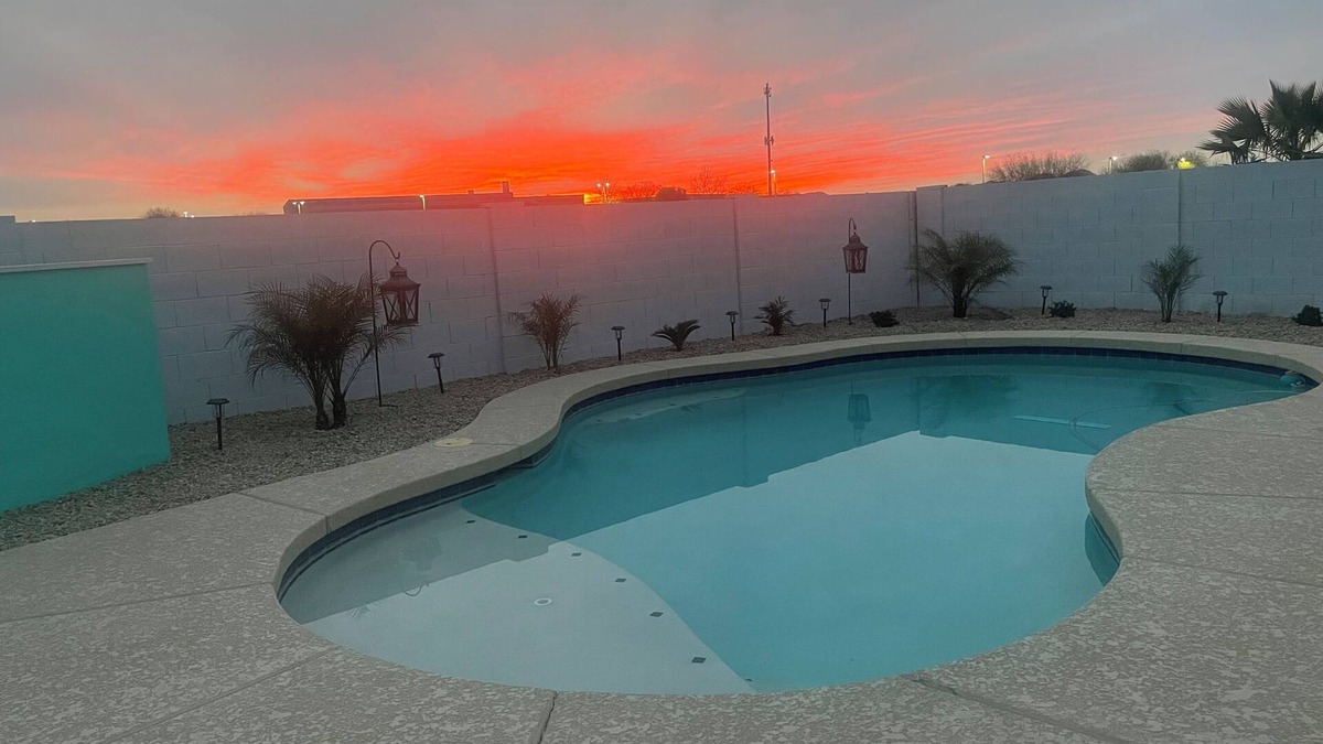 Copper Basin House | WOWZZZA! Newly Remodeled in FEB 2025, Heated Pool Home, 5 STARS ABOVE THE REST!