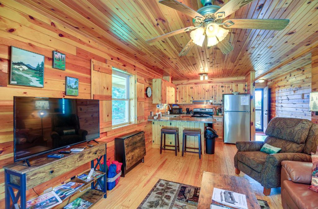 Sparta House | Wraparound Deck and Hot Tub Blue Ridge Mtn Cabin