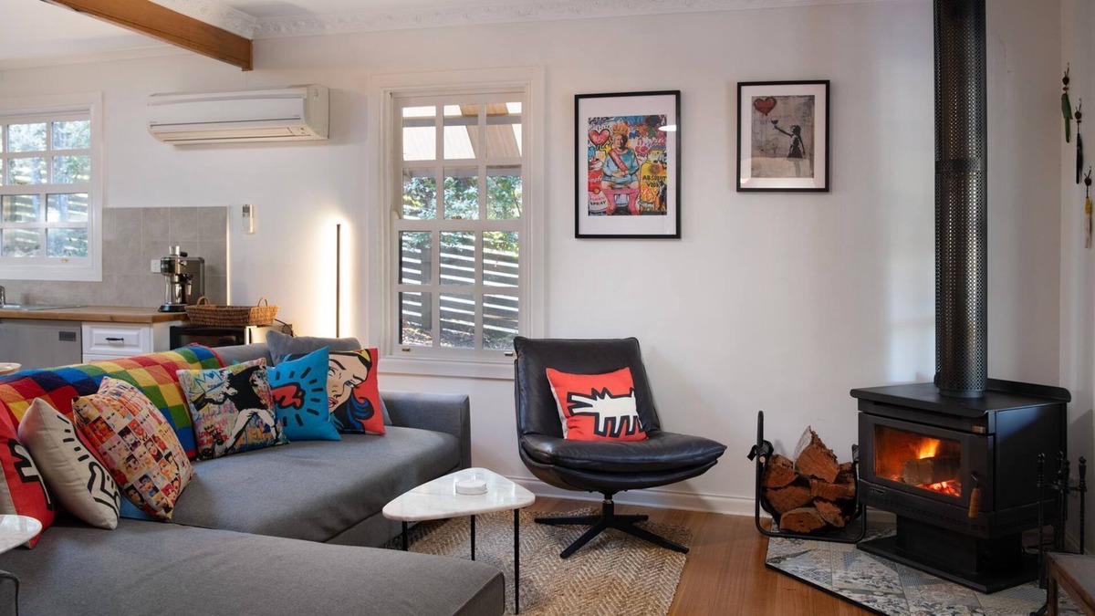 Daylesford House | Wrenwood Cottage 2 bedroom miners cottage with wood fire, 6 seater outdoor spa and 2 person indoor s