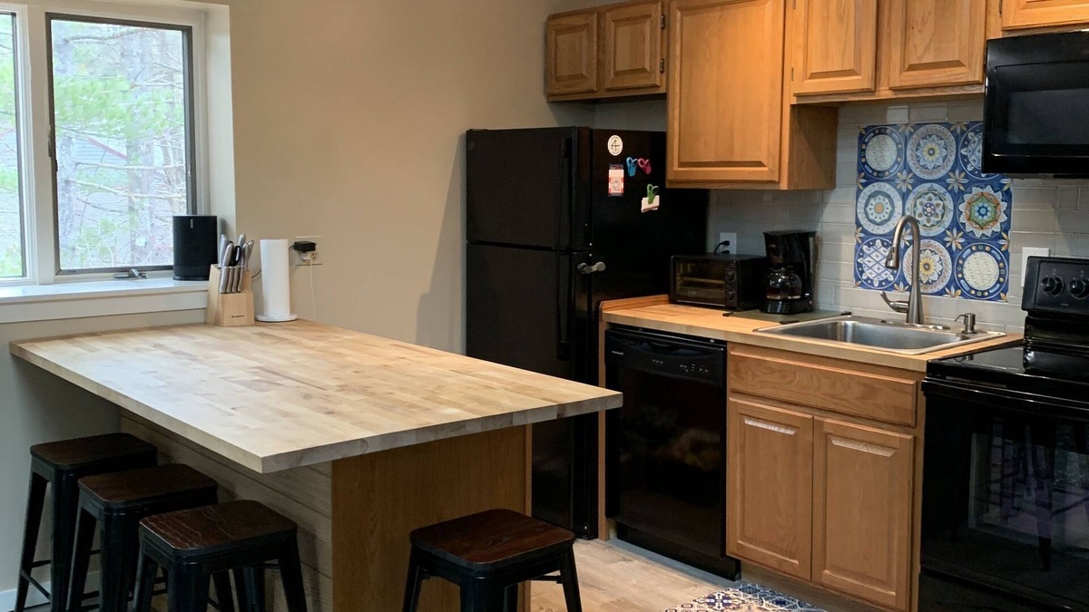 Bartlett Condo | Wright Place