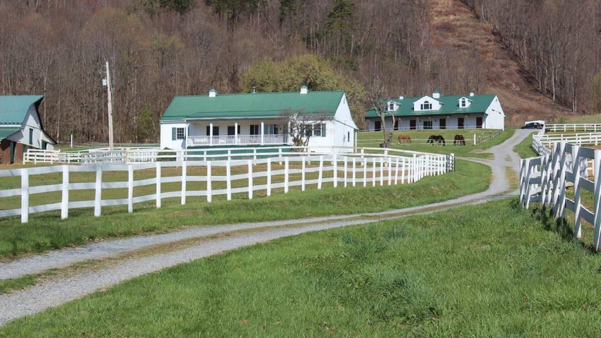 Roanoke House | WTR Stables Barn Loft @wtrstablesloft