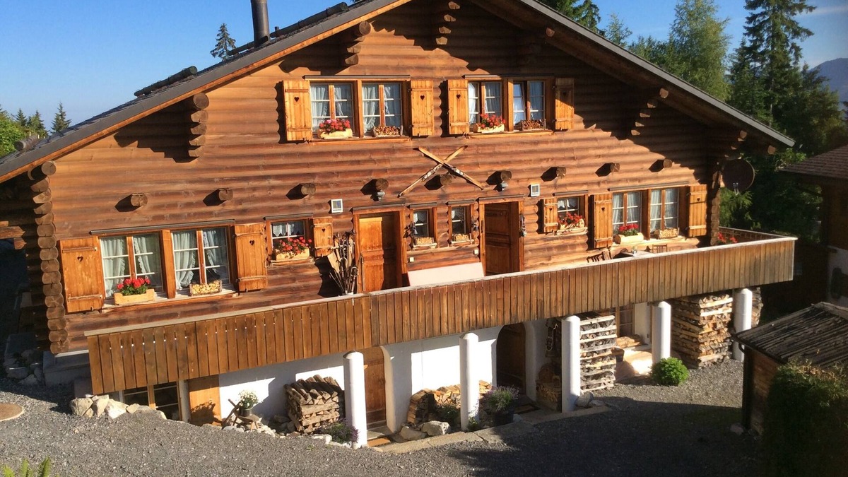 Emmetten House | Wunderschönes Block-hausteil Direkt im Ski- und Wandergebiet Stockhütte NW