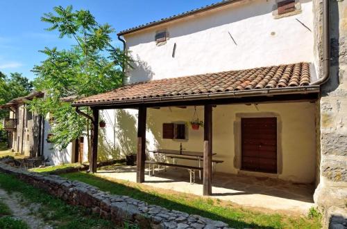 Kotli House | Wunderschönes Ferienhaus In Kotli Mit Grill, Gemeinschaftlichem Pool Und Terrasse