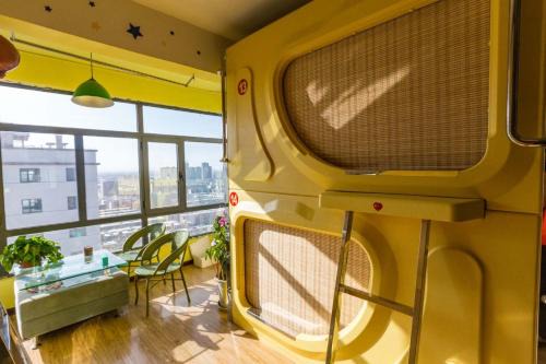 Liangzhou Hostel | Wuwei Qiyou Space Capsule Hostel