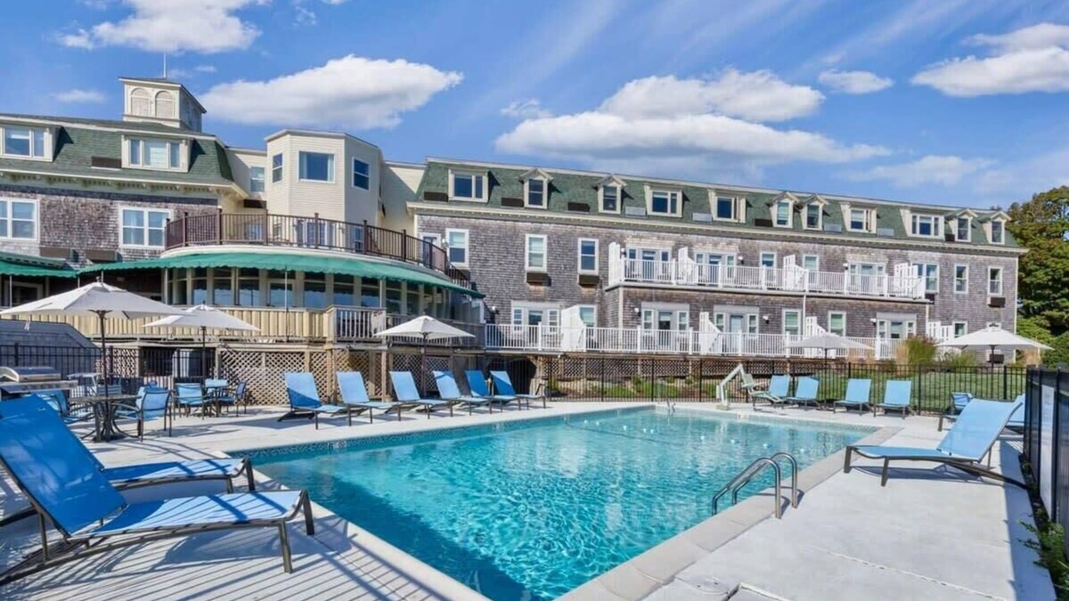 Jamestown Condo | Wyndham Bay Voyage Inn | 1BR/1BA Queen Suite