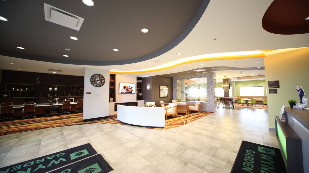 Leduc Hotel | Wyndham Garden Edmonton Airport