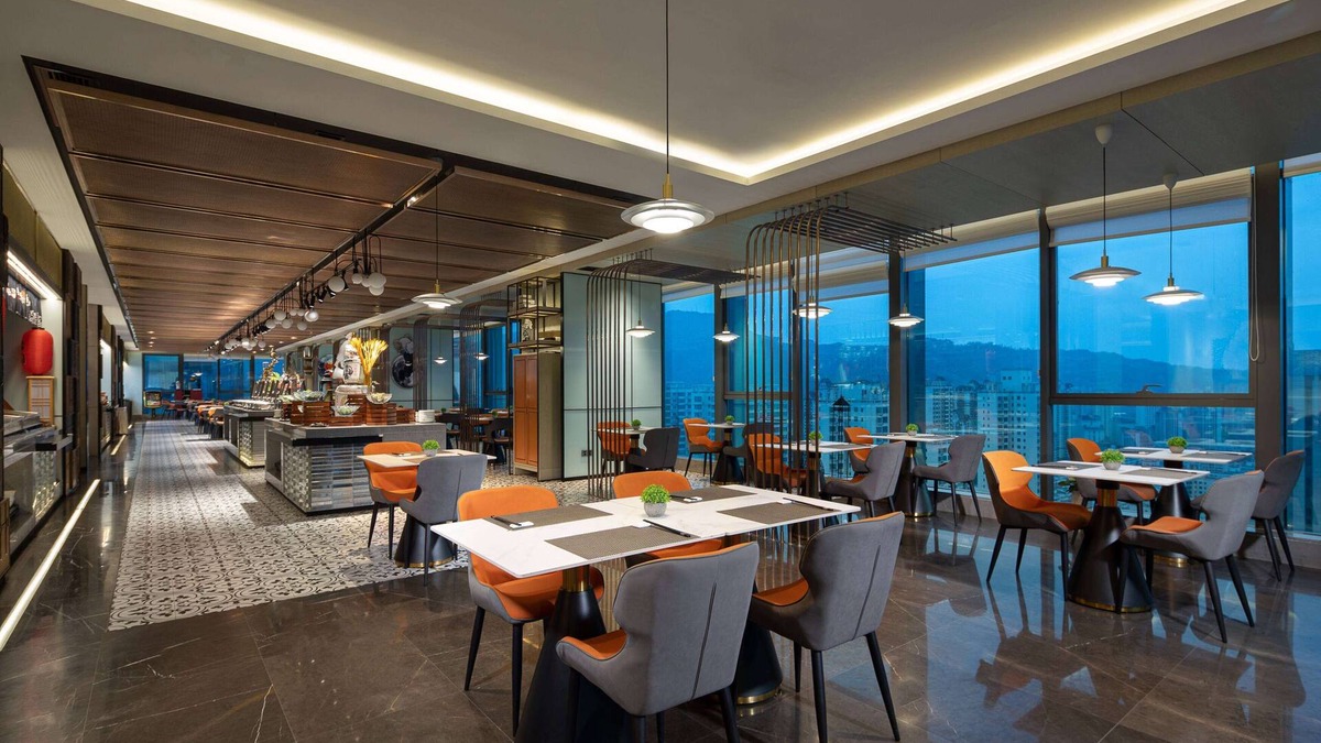 Dunhuang Road District Hotel | Wyndham Garden Lanzhou West Railway Station