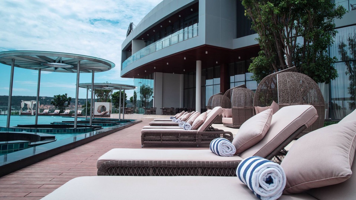 Cam Ranh Hotel | Wyndham Grand KN Paradise Cam Ranh