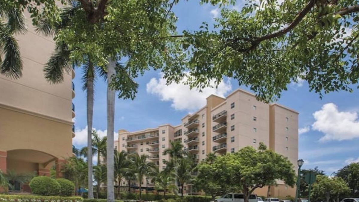 Survey Creek Condo | Wyndham Palm-Aire Resort 4 Bedroom Condo with Family-Friendly Amenities