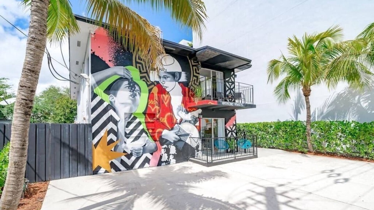 Wynwood Art District Apartment | Wynwood Charm 1, Live the art.1 Free Gated Parking