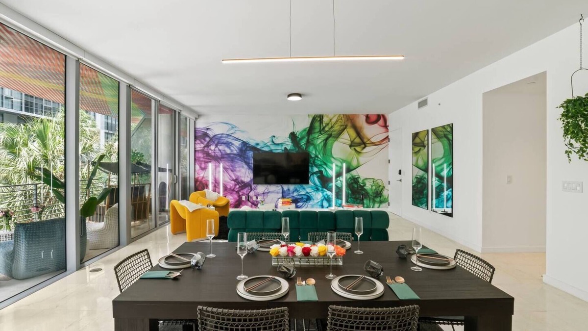 Wynwood Art District Condo | Wynwood Retreat | 2BR w/Balcony, Free Parking.
