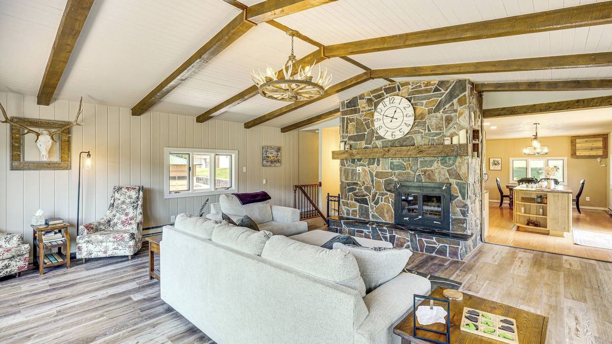 Moorcroft Cabin | Wyoming Nature Retreat: 19 Mi To Devils Tower